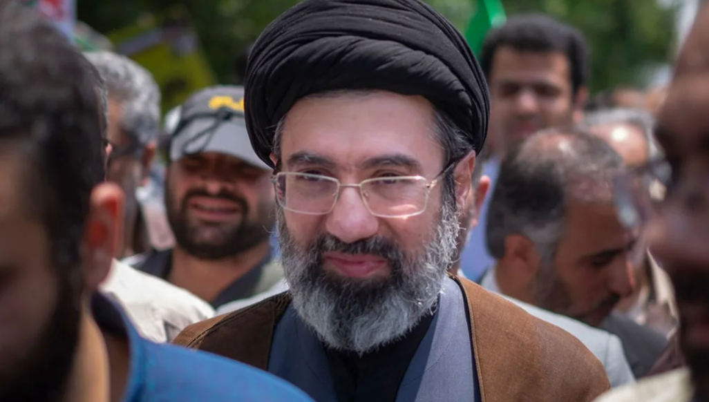 Mojtaba Jamenei asume liderazgo supremo de Irán tras la muerte de su padre