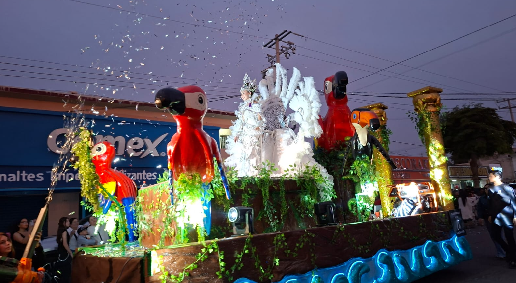 La jungla toma las calles: desfile del Carnaval Guasave 2026 desata fiesta y color