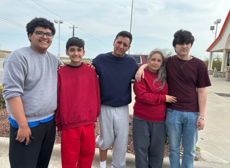 Liberan en Texas a jóvenes músicos de mariachi detenidos junto a su familia migrante