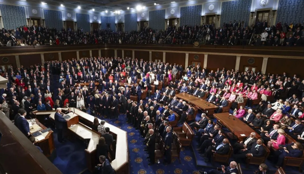 Congreso intenta limitar poder militar de Trump ante tensión con Cuba