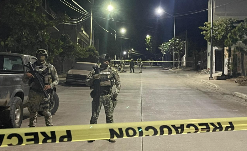 Asesinan a un hombre abordo de una motocicleta en la Colonia Lomas de Magisterio en Culiacán