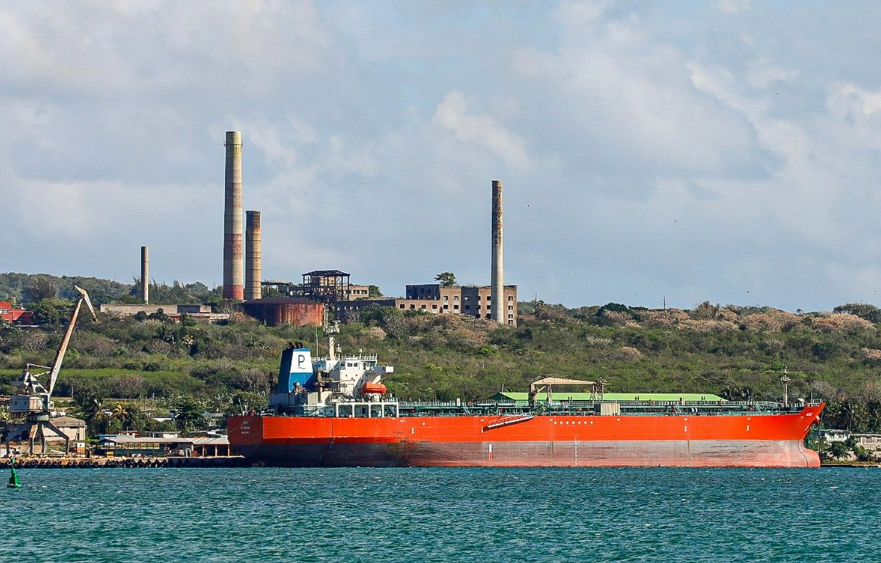Petrolero ruso llega a Cuba con 100 mil toneladas de crudo en medio de crisis energética