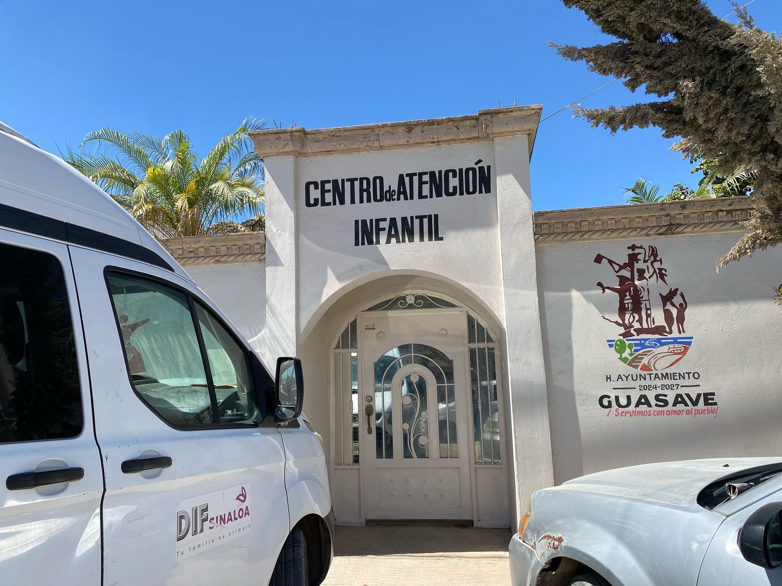 Fachada del Centro de atención infantil en Guasave