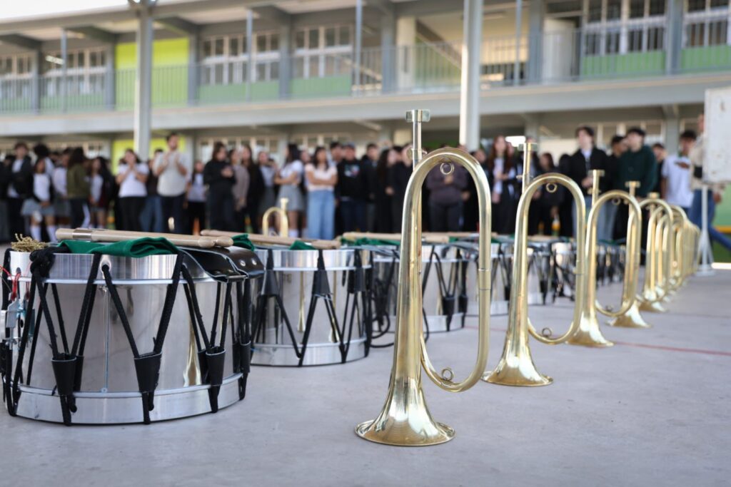 instrumentos para la banda de guerra