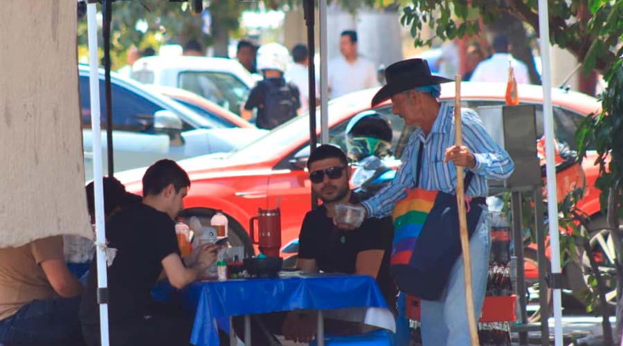 Comensales en Mazatlán, Sinaloa