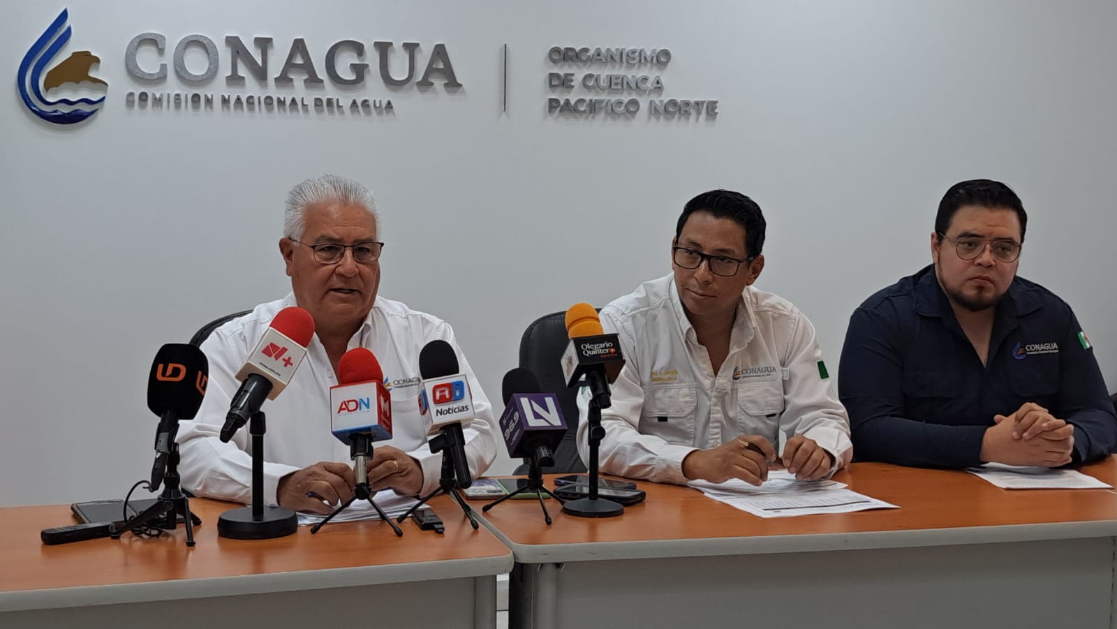Autoridades de Conagua en conferencia de prensa