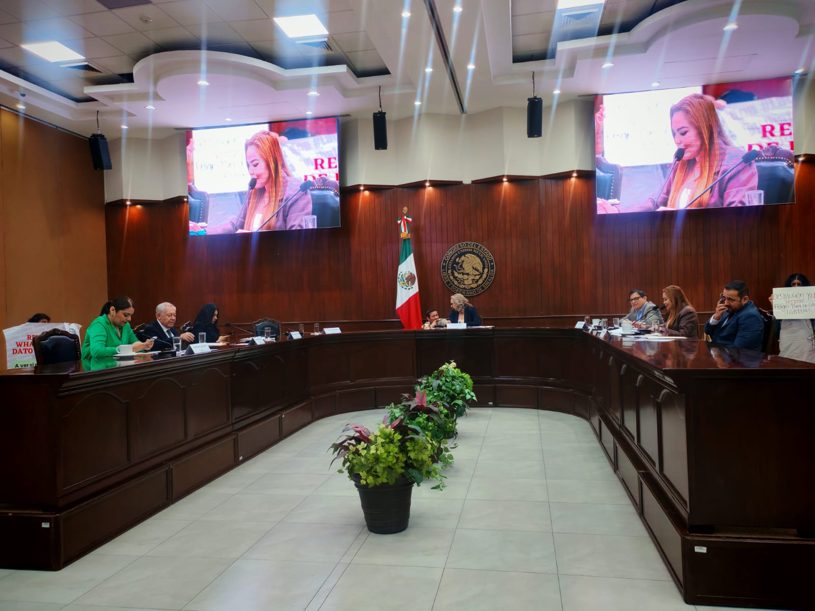 Sala del Congreso de Sinaloa en sesión