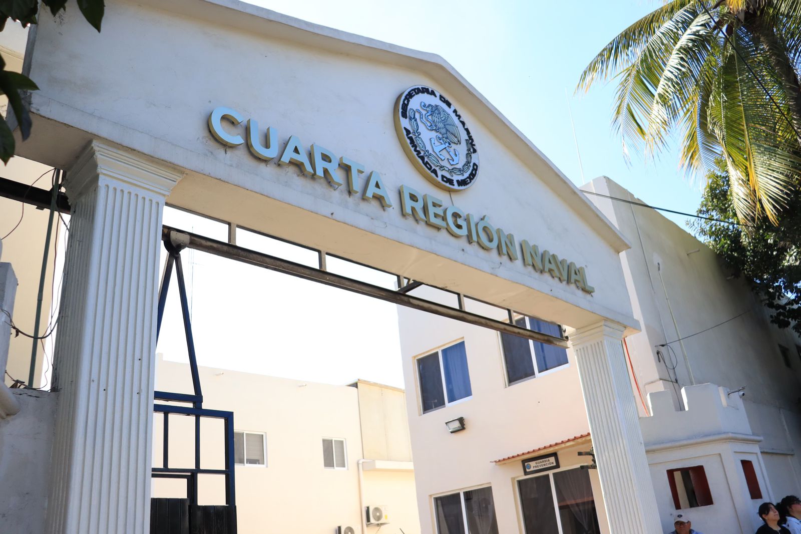 Fachada de la Cuarta Región Naval en Mazatlán, Sinaloa