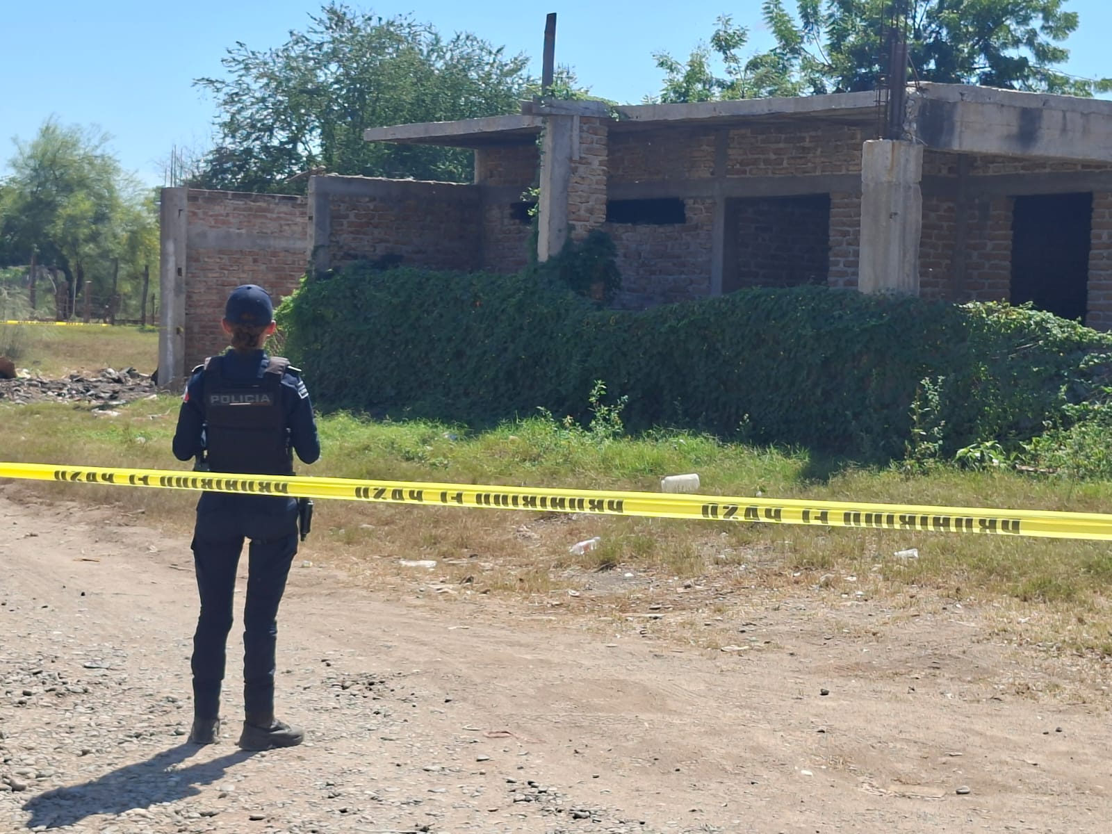 Un cadaver sin vida fue lozalizado en una casa abandonada