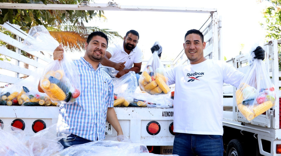 DIF Sinaloa entrega apoyo a familias de la comunidad de El Ranchito