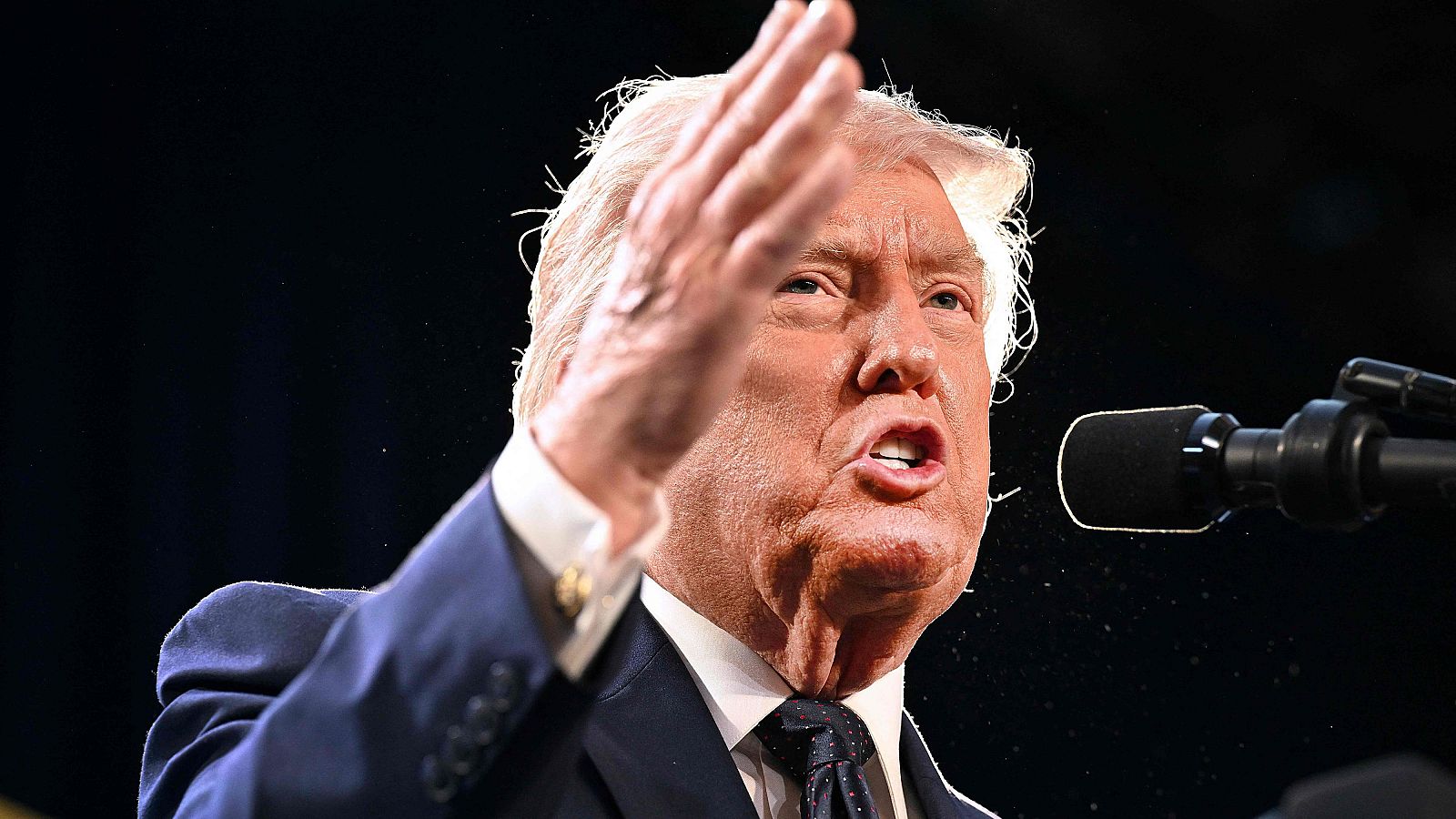 Trump asegura que la guerra con Irán está 