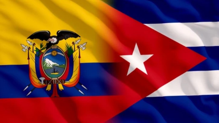 Ecuador rompe relaciones diplomáticas con Cuba y declara persona 