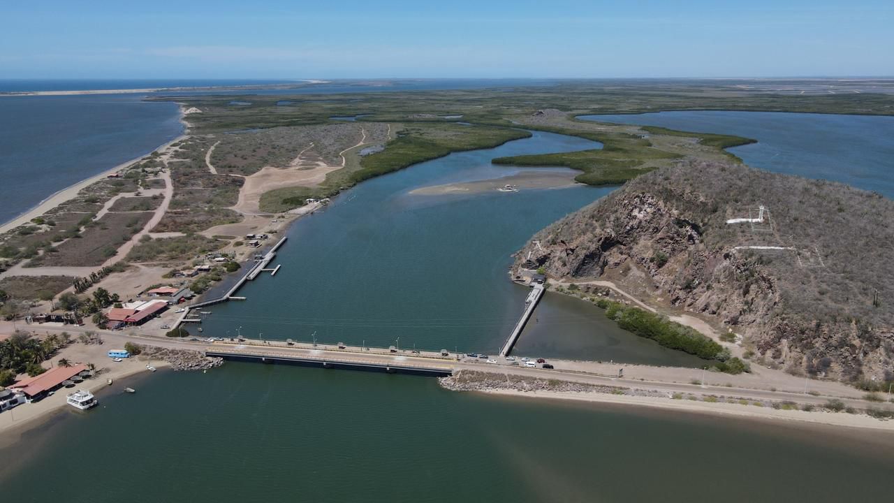 Así son aspectos de la playa El Maviri en Los Mochis.