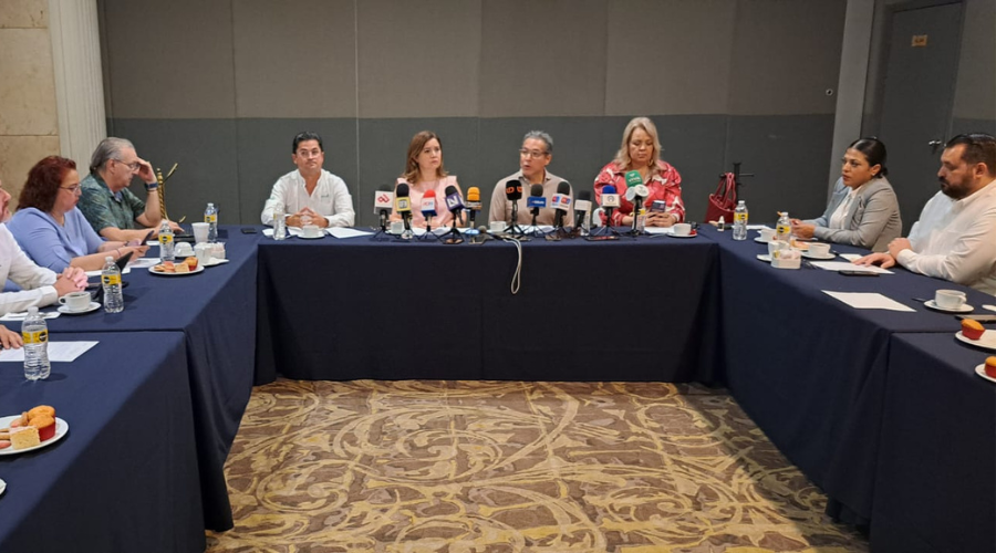 Reunión entre empresarios del onsejo Intercamaral de Culiacán