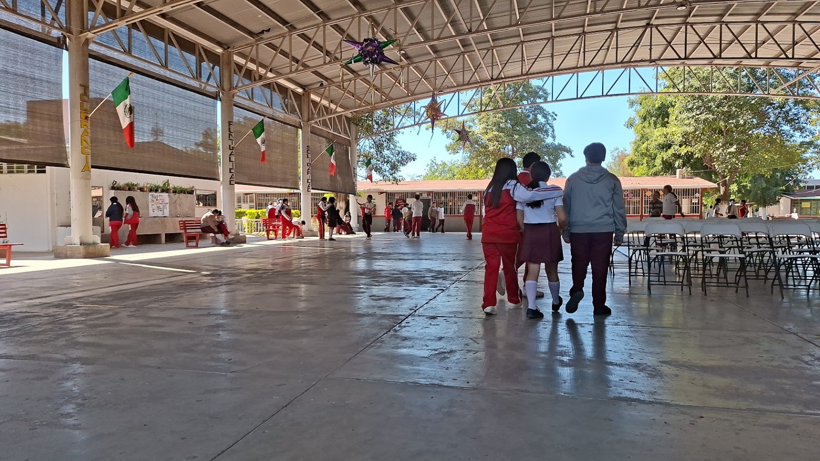 Niños en la escuela.