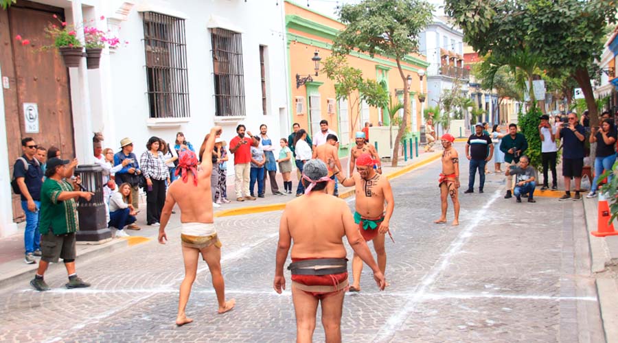 Exhibición del juego del Ulama en Mazatlán, Sinaloa
