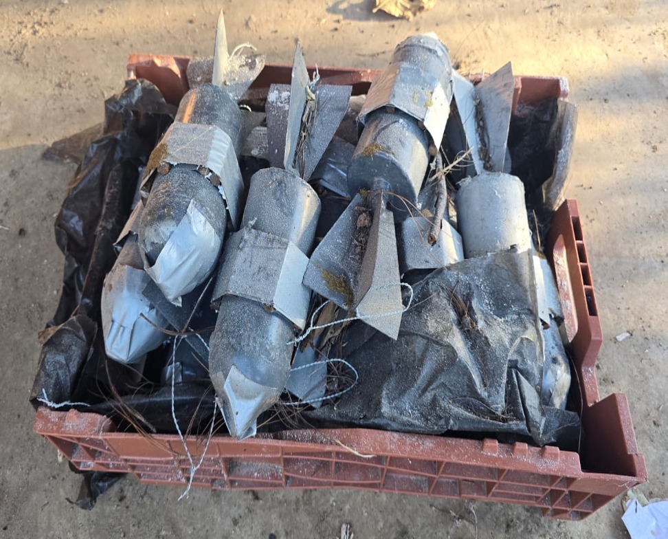 Caja con explosivos hechizos