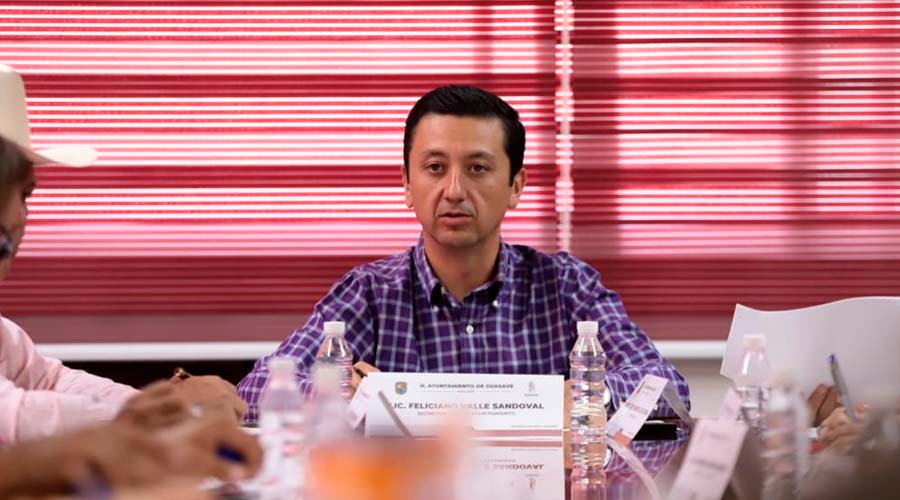 Feliciano Valle en Sesión de cabildo de Guasave