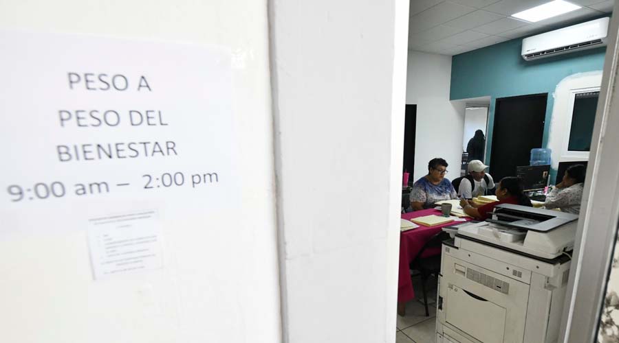 Atención a ciudadanos para el programa Peso a Peso del Bienestar, en Mazatlán
