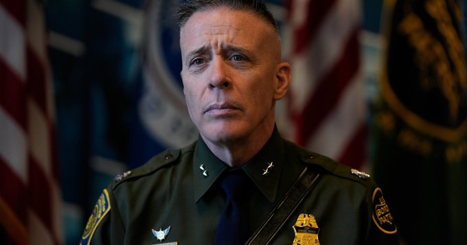 Greg Bovino, polémico rostro de la campaña migratoria de Trump, se retira de la Patrulla Fronteriza