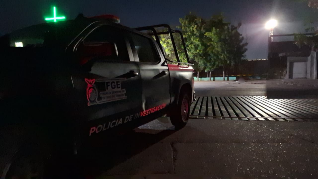 Un hombre fue hallado envuelto en una cobija y plástico negro