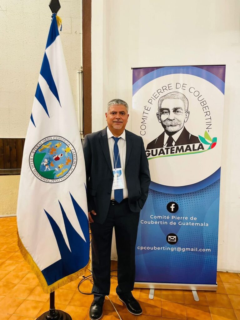 Hussein Muñoz Helú, doctor y maestro investigador mochitense.