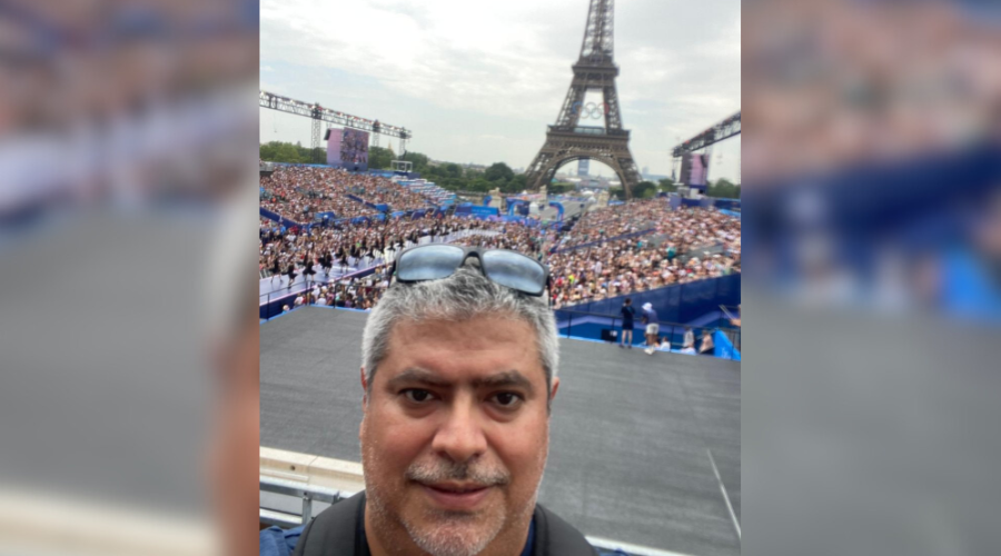 Hussein Muñoz en París, nombrado como coordinador nacional de la UNESCO en México