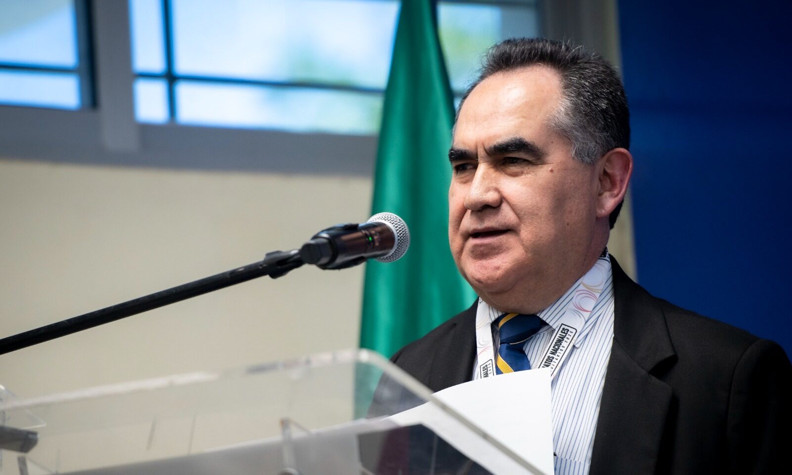 Jesús Madueña Molina en entrega de estímulos a medallistas