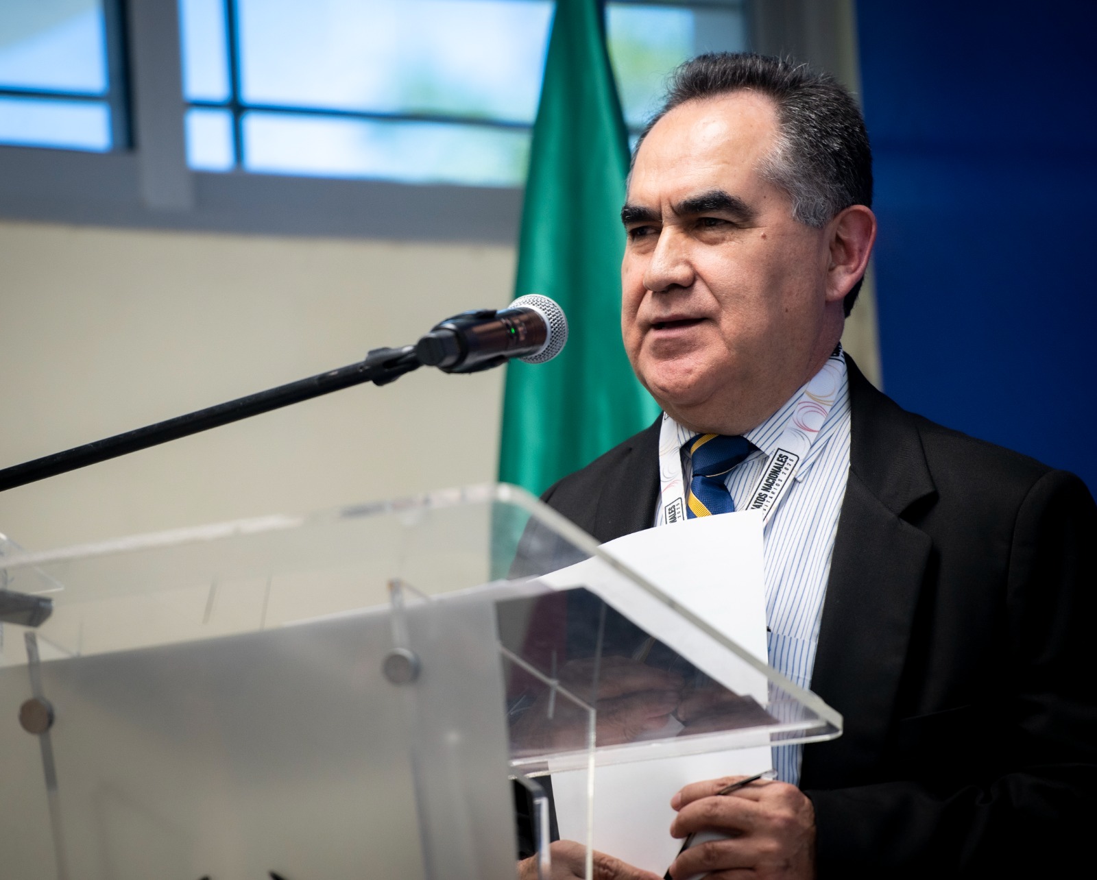 Jesús Madueña Molina en entrega de estímulos a medallistas
