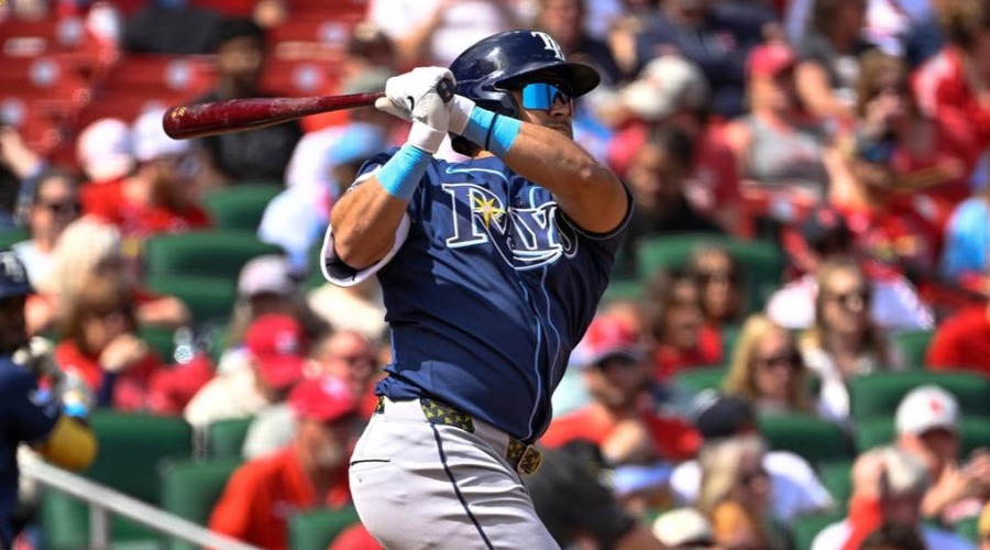 Jonathan Aranda, toletero de Rays de Tampa Bay.
