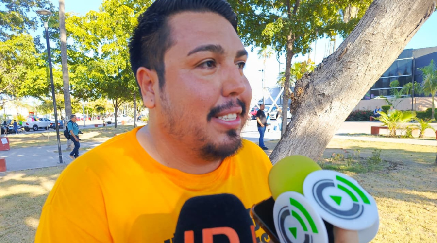 José Eduardo Castillo Contreras, presidente de la asociación civil Una ayuda una sonrisa