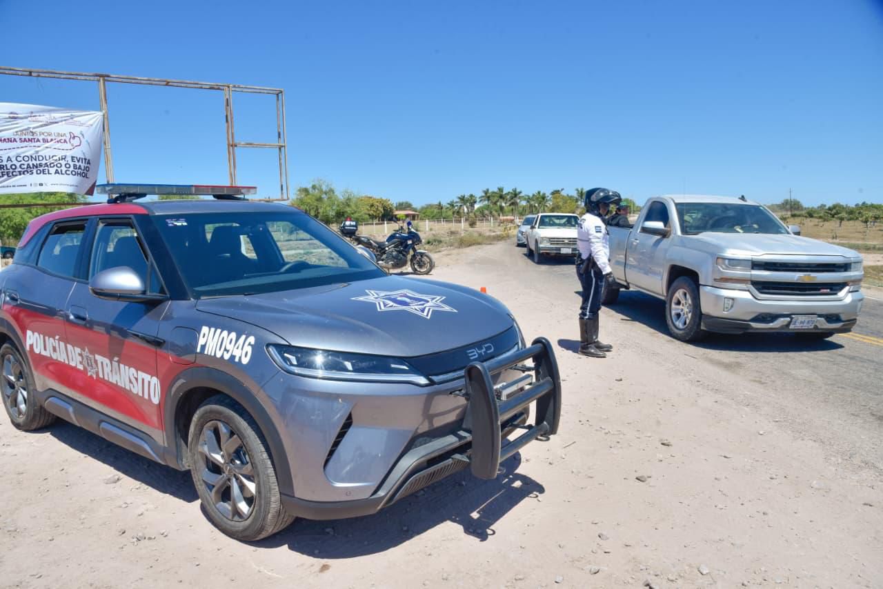 carros de patrullas y tránsitos