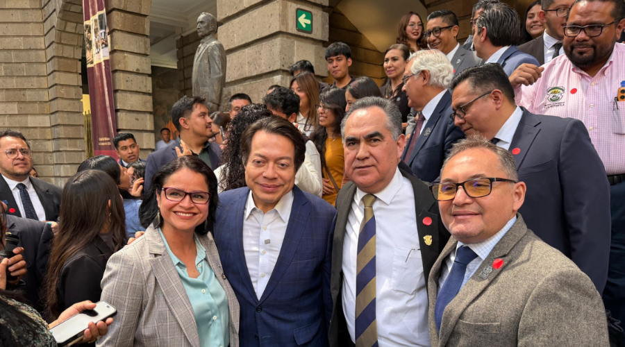 Jesús Madueña Molina y Mario Delgado juntos en un foro sobre tecnología