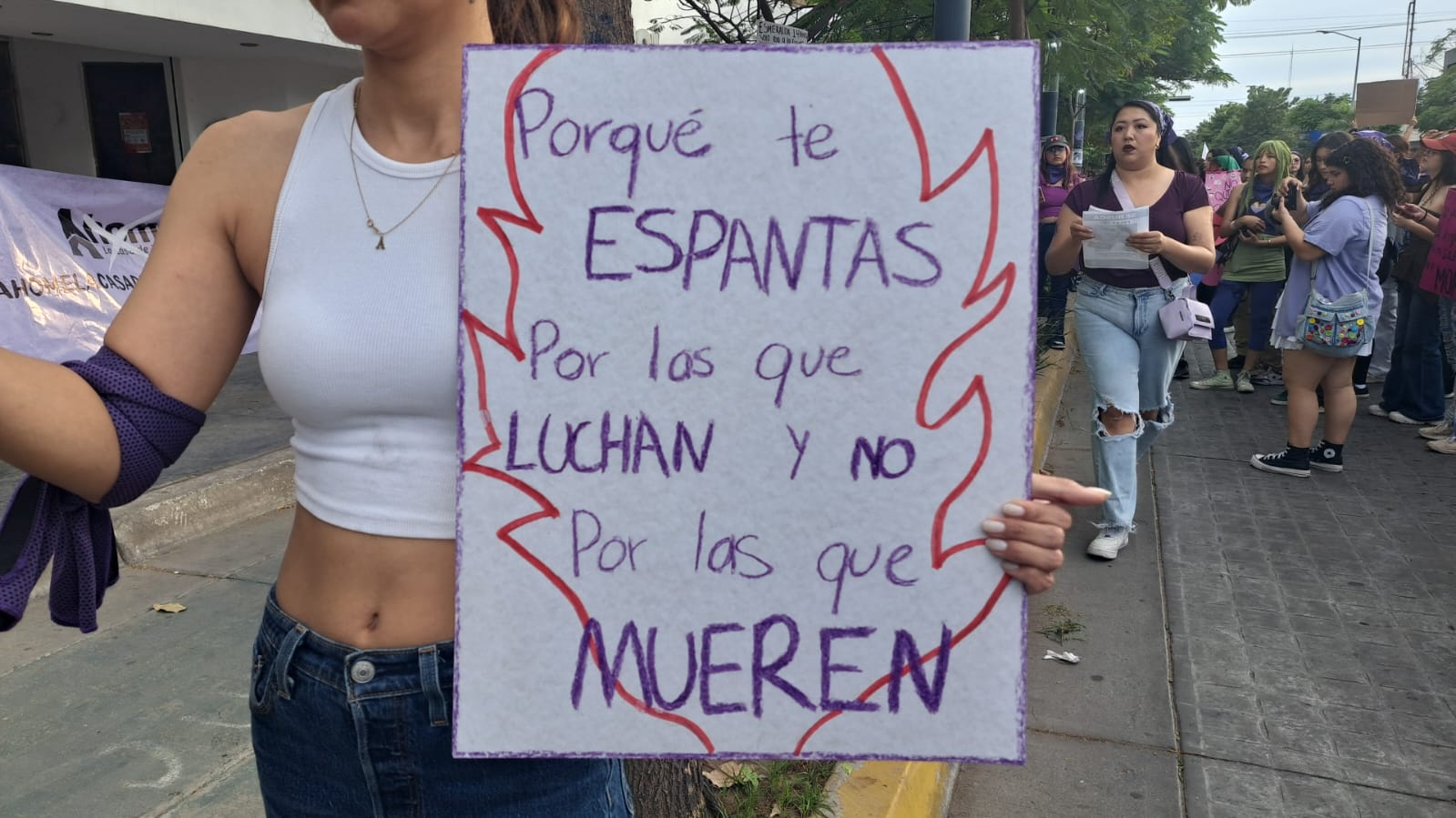 Mujeres marchan para exigir justicia para víctimas de feminicidios y violencia