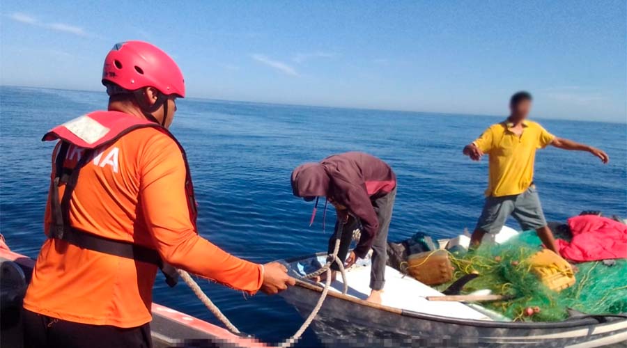Rescatistas de Marina localizan a pescadores varados en Topolobampo