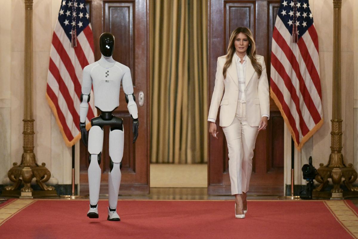 Melania Trump presenta robot humanoide desde la Casa Blanca: 