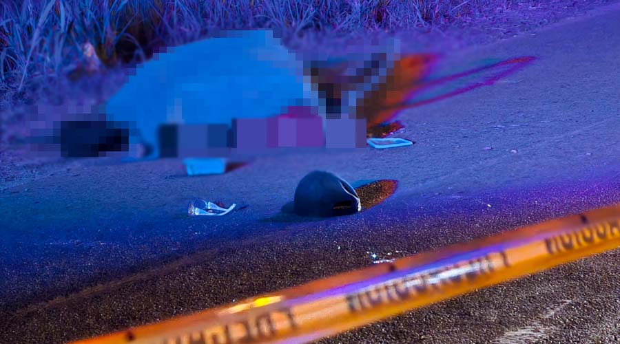Área acordonada por autoridades tras accidente entre ciclista y motociclista en Navolato
