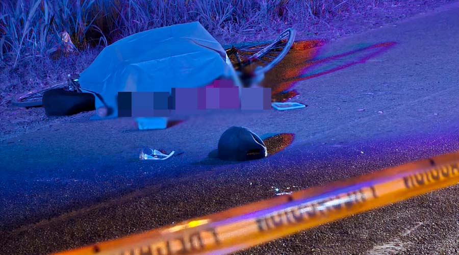 Área acordonada por autoridades tras accidente entre ciclista y motociclista en Navolato