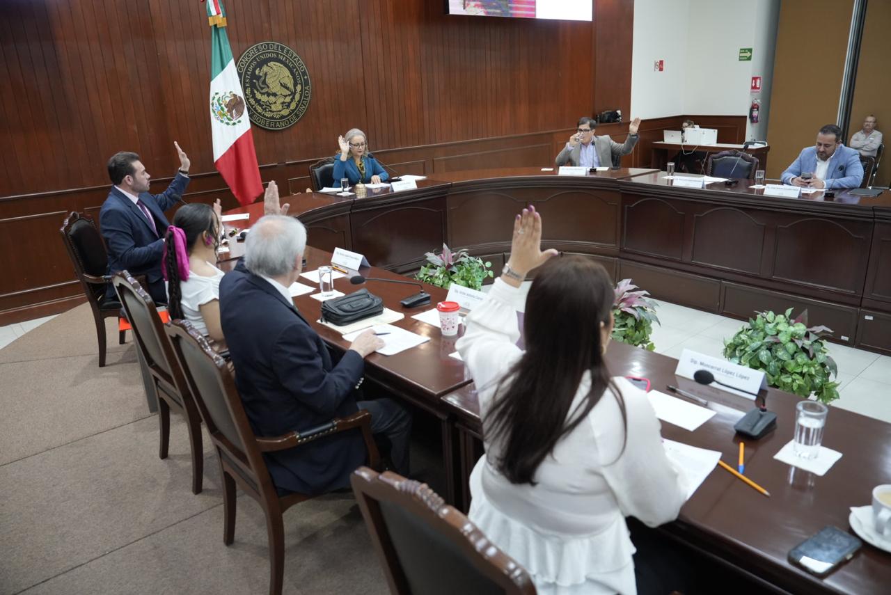 Diputados en votación sobre nueva iniciativa