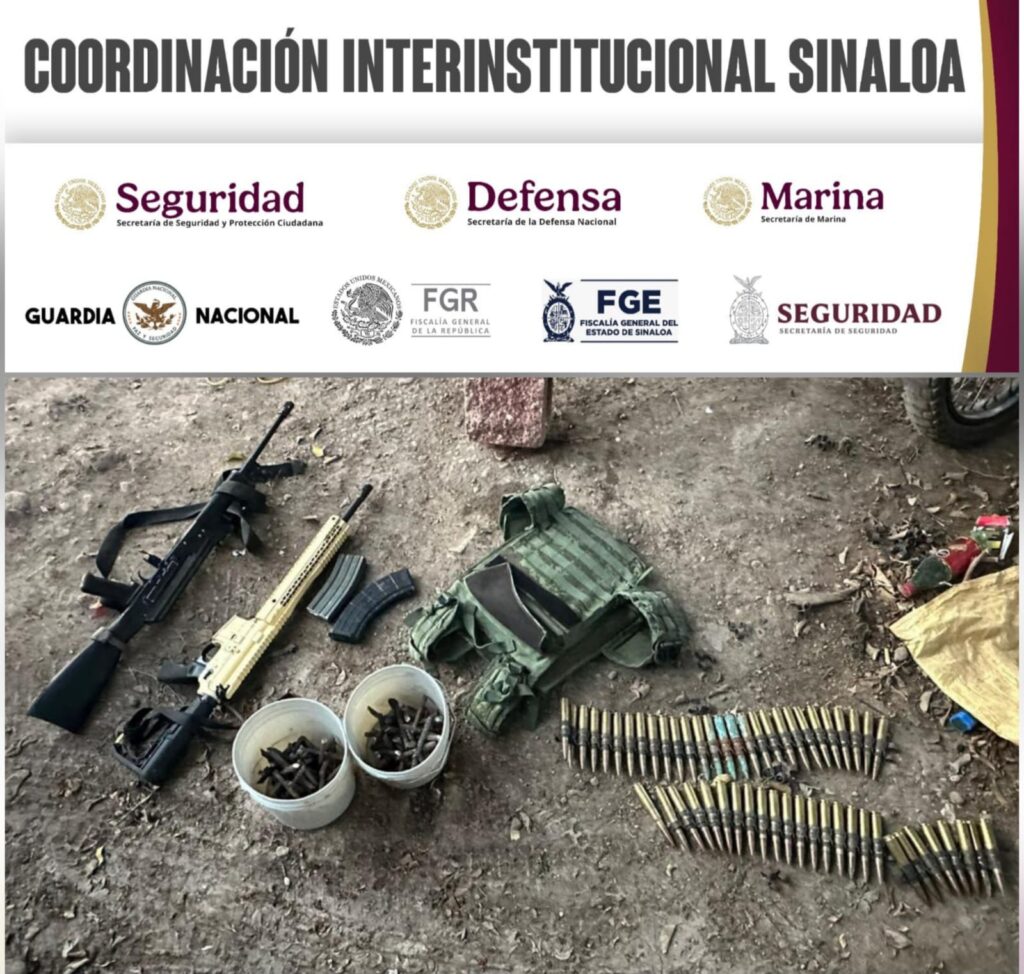 Aseguraron dos fusiles, cargadores abastecidos, además de equipo táctico