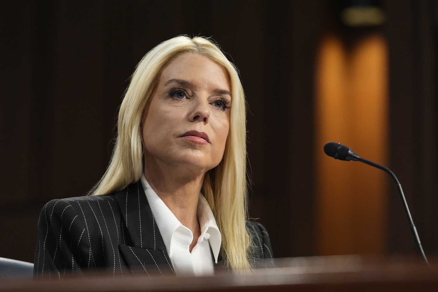 Cámara de Representantes cita a Pam Bondi, fiscal general de EU, a comparecer por el caso Epstein