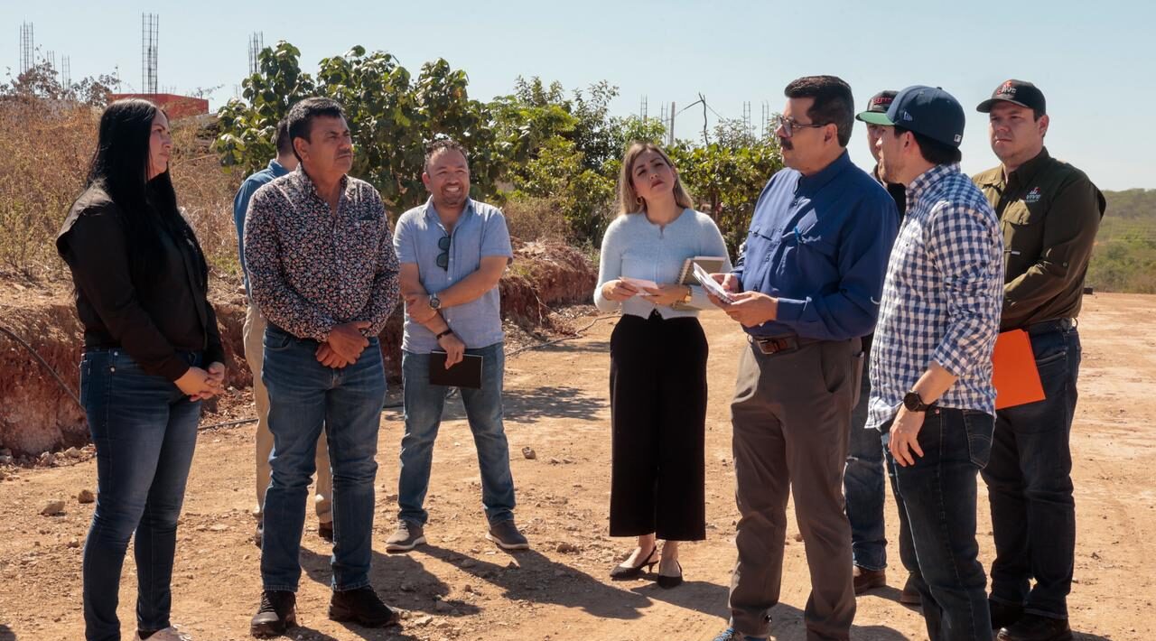 Personal de Sebides en predios de Sinaloa