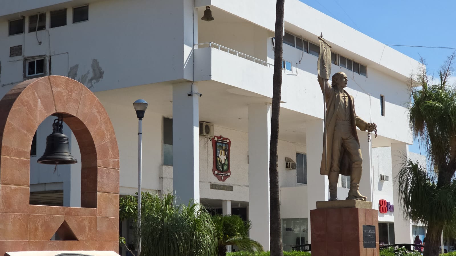 Municipio y federación fortalecerán la educación en Mazatlán
