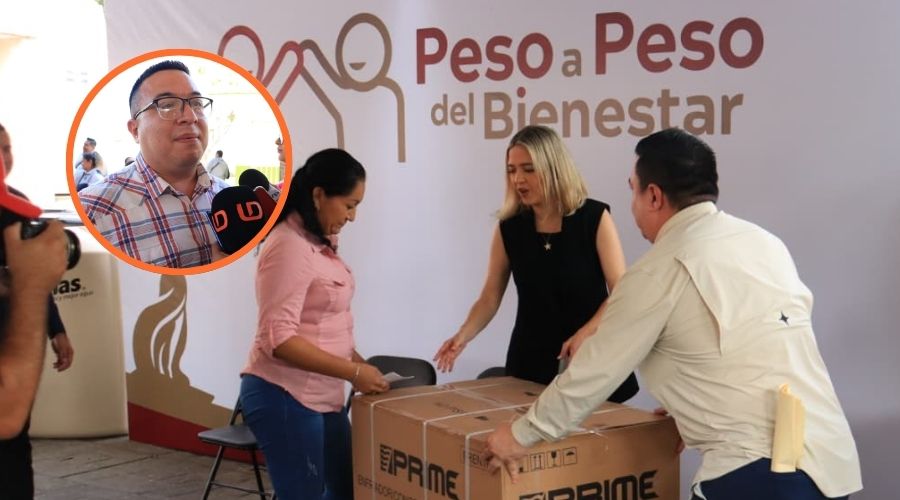 Alcaldesa de Mazatlán entregando un electrodoméstico en programa Peso a Peso