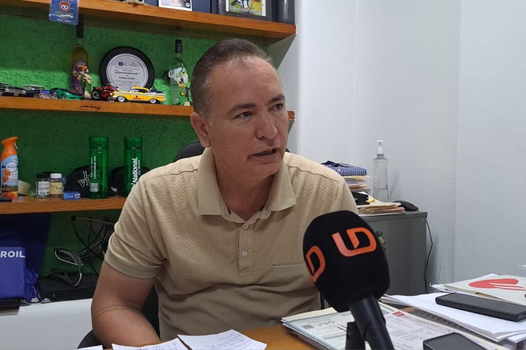 Ramón Guevara Figueroa, dirigente sindical de Ecotaxis Verdes de Mazatlán en entrevista para Línea Directa