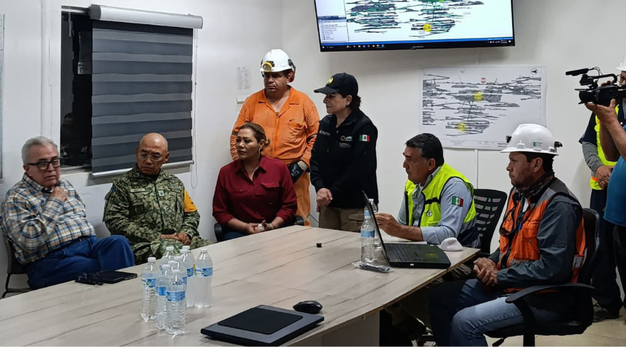 Reunión entre Rocha Moya y PC para la localización y extracción de los mineros atrapados