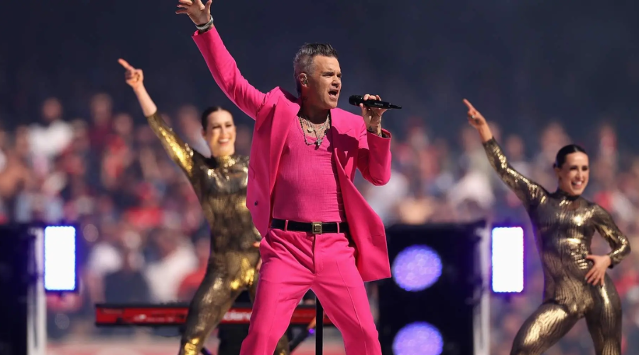 Robbie Williams.