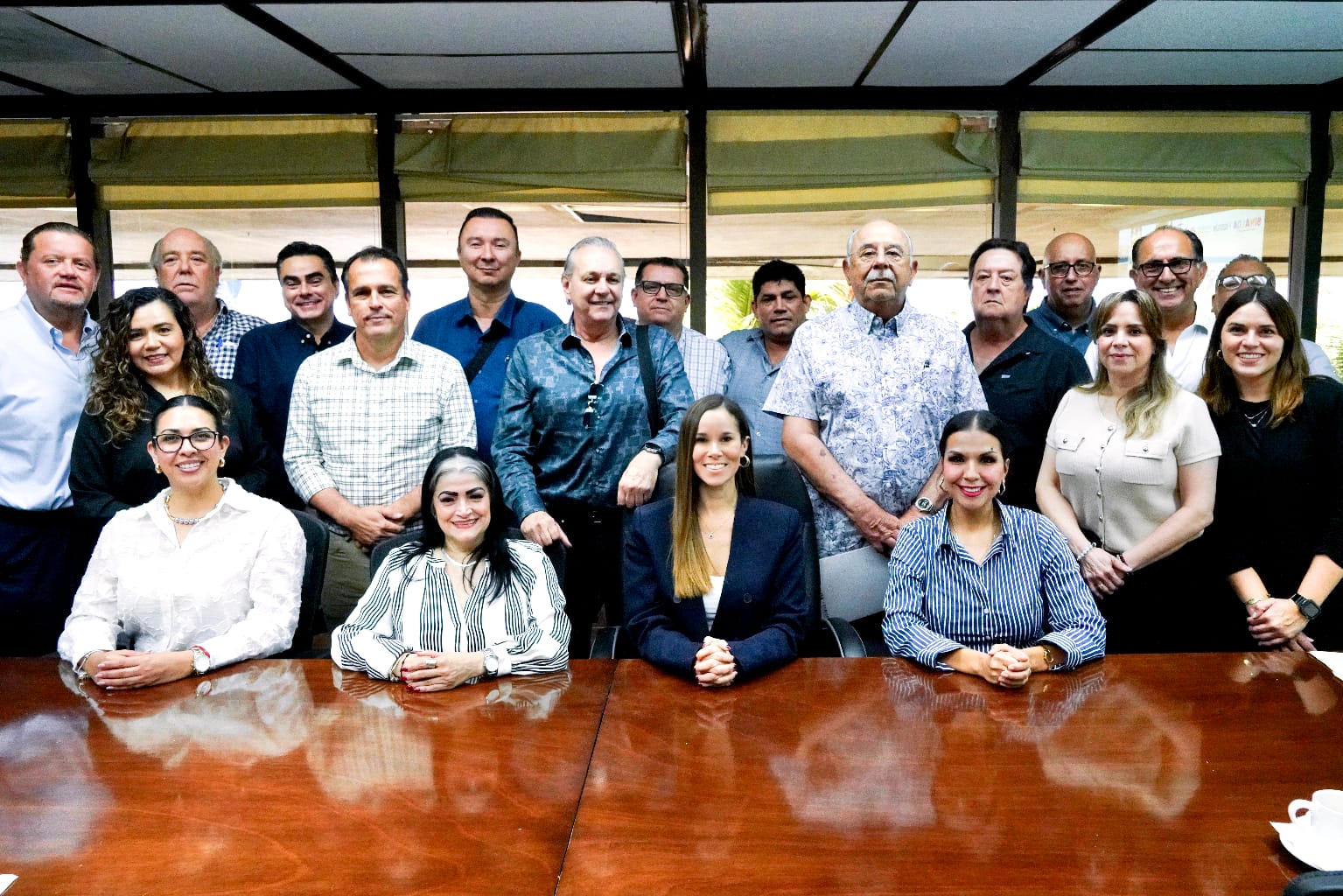 Integrantes de Sectur Sinaloa e IP