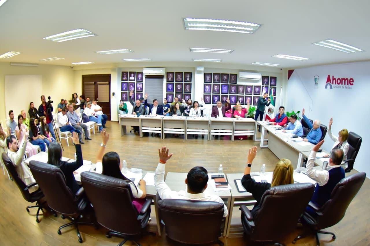 Sesión de cabildo en Ahome