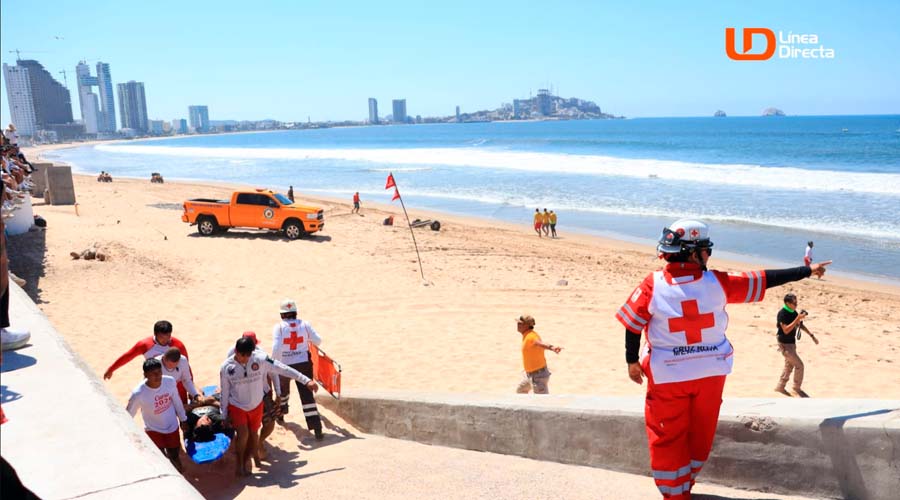 Simulacro de seguridad en playas de Mazatlán